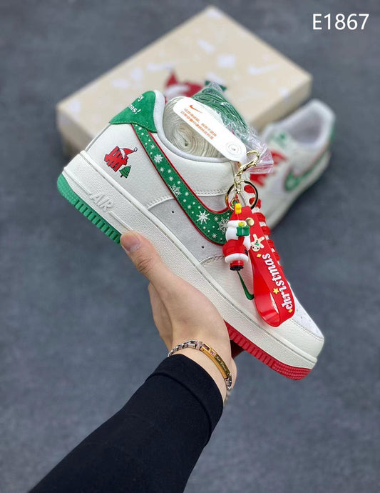 CHRISTMAS SPIRIT N*KE SNEAKER